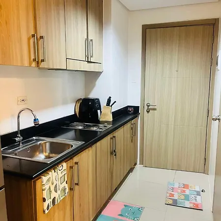 Direct Pool Access In Shore Residences Near Sm Moa