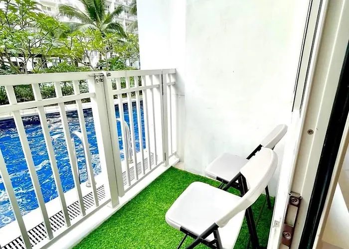 Aparthotel Direct Pool Access In Shore Residences Near Sm Moa Manila