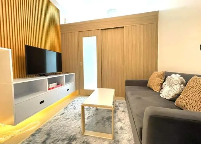 Aparthotel Direct Pool Access In Shore Residences Near Sm Moa *